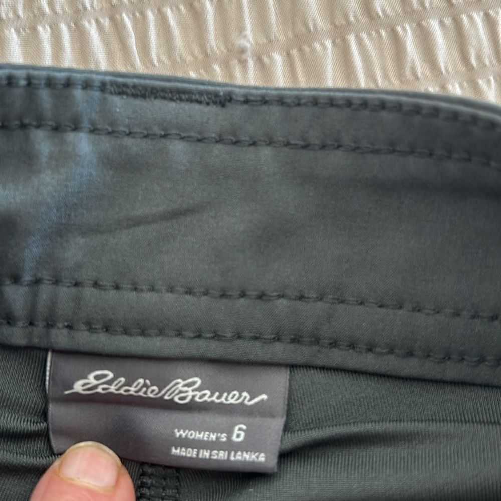 Eddie Bauer Women's Adventurer 2.0 black Skort size 6 - Picture 10 of 12